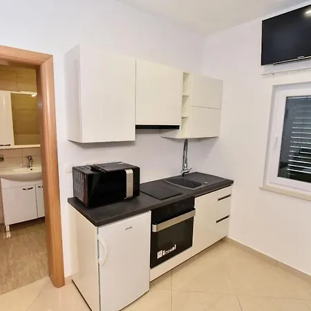 Apartment Sana 1 Vir Exterior photo