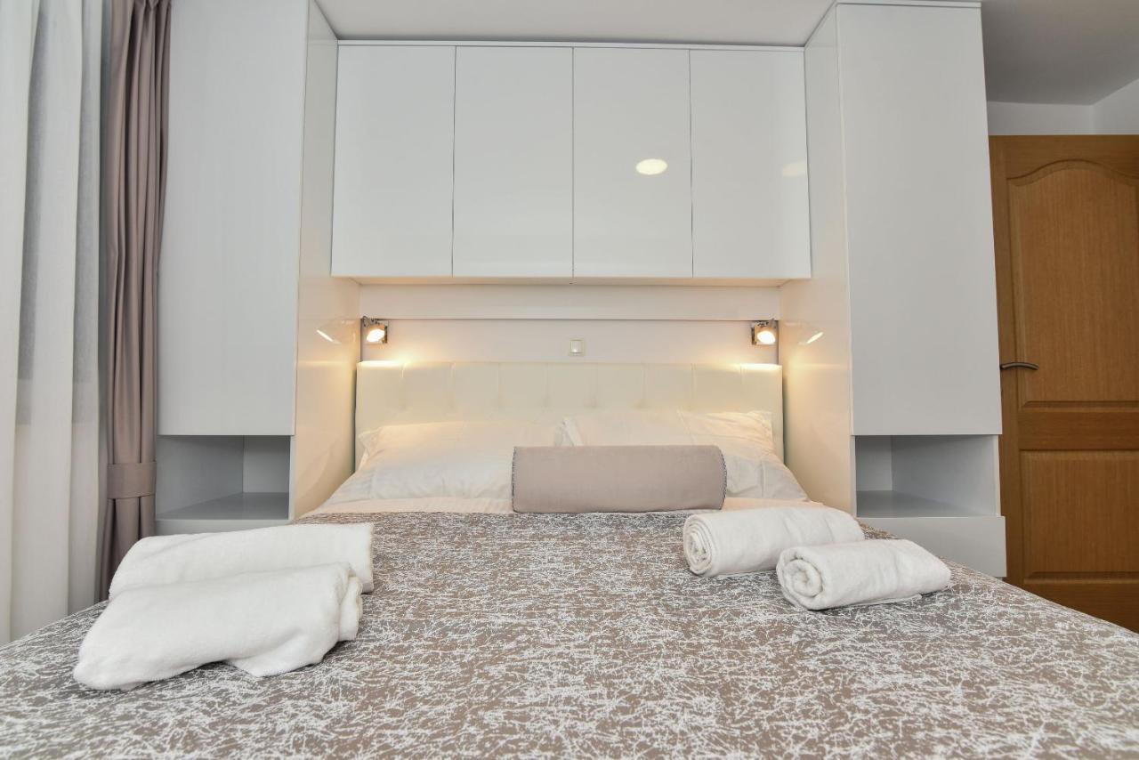 Sana 1 Apartment *